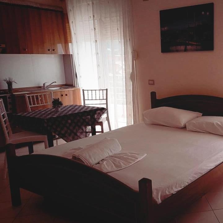 L&G Hotel Vlorë Zimmer foto