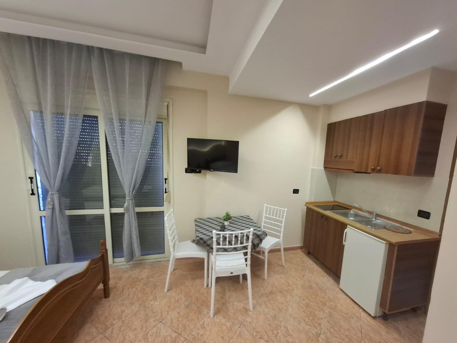 L&G Hotel Vlorë Zimmer foto